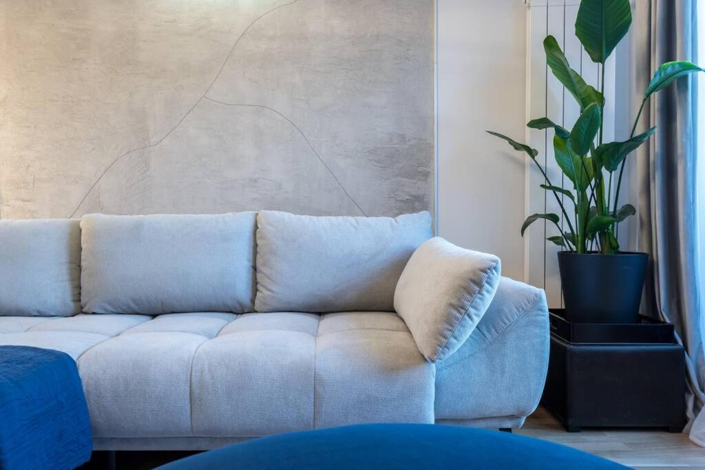 Appartamento Superb Views 3br Midtown Flat - 3 Balconies Bucarest